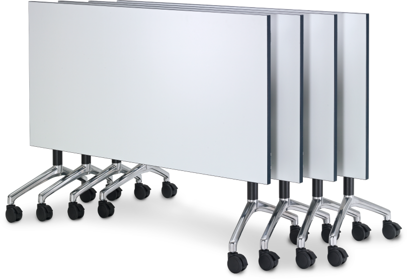 Vier YPSILON CS-R abgeklappte Seminartische.